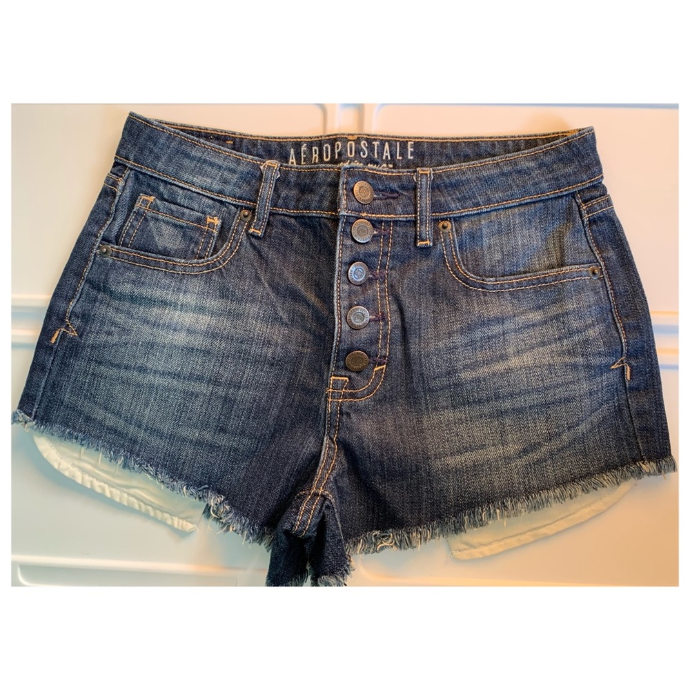 AEROPOSTALE SHORTS SIZE 4 WORN FEW TIMES EXCELLENT CONDITION